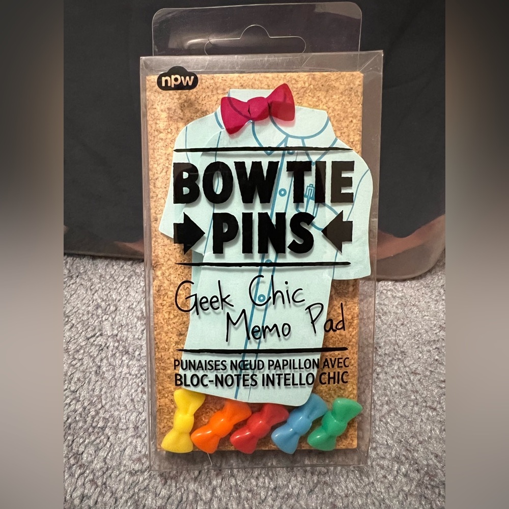 NPW “Bow the Pins” Memo Pad
